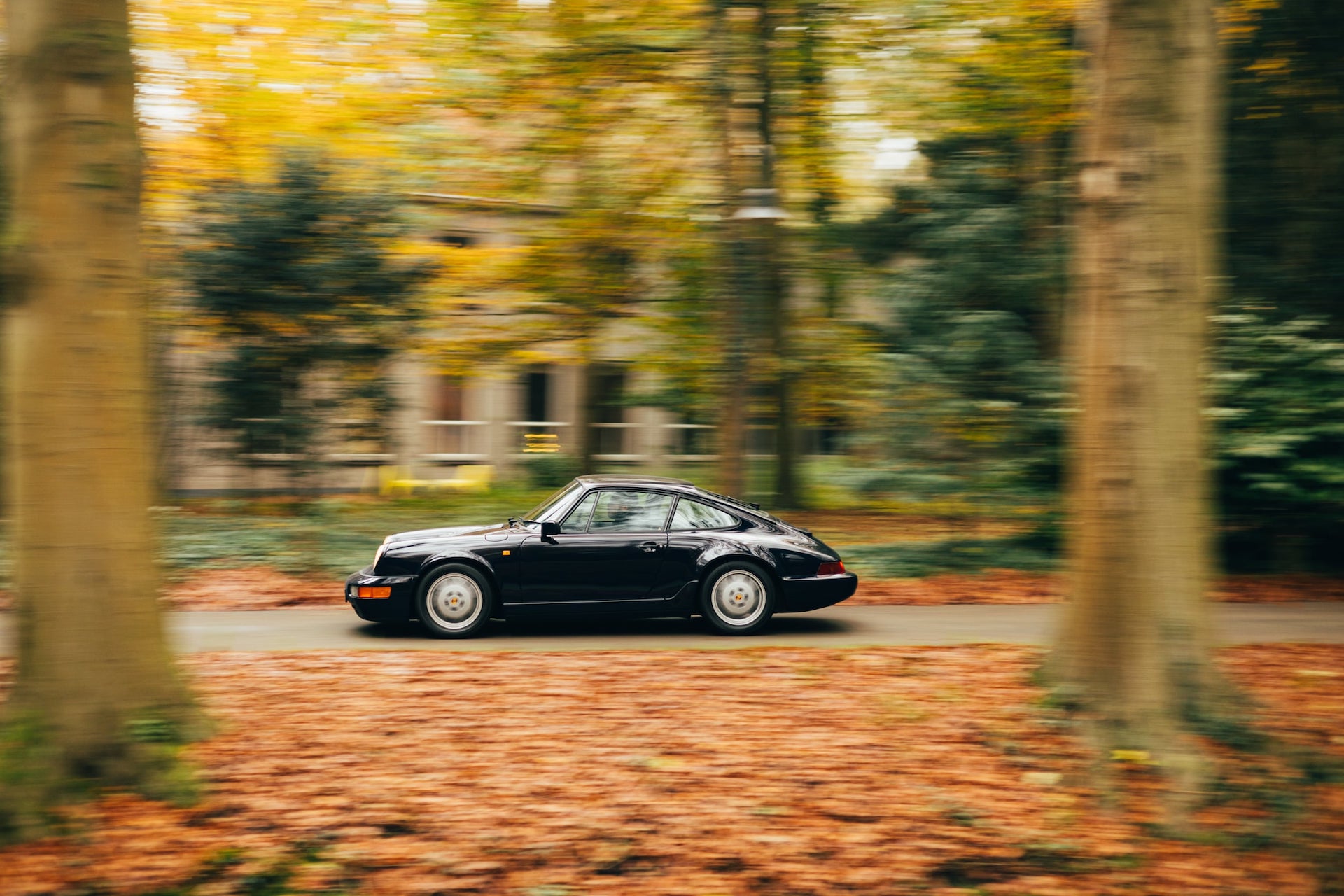 Porsche 964 C4 (Midnight Blue)