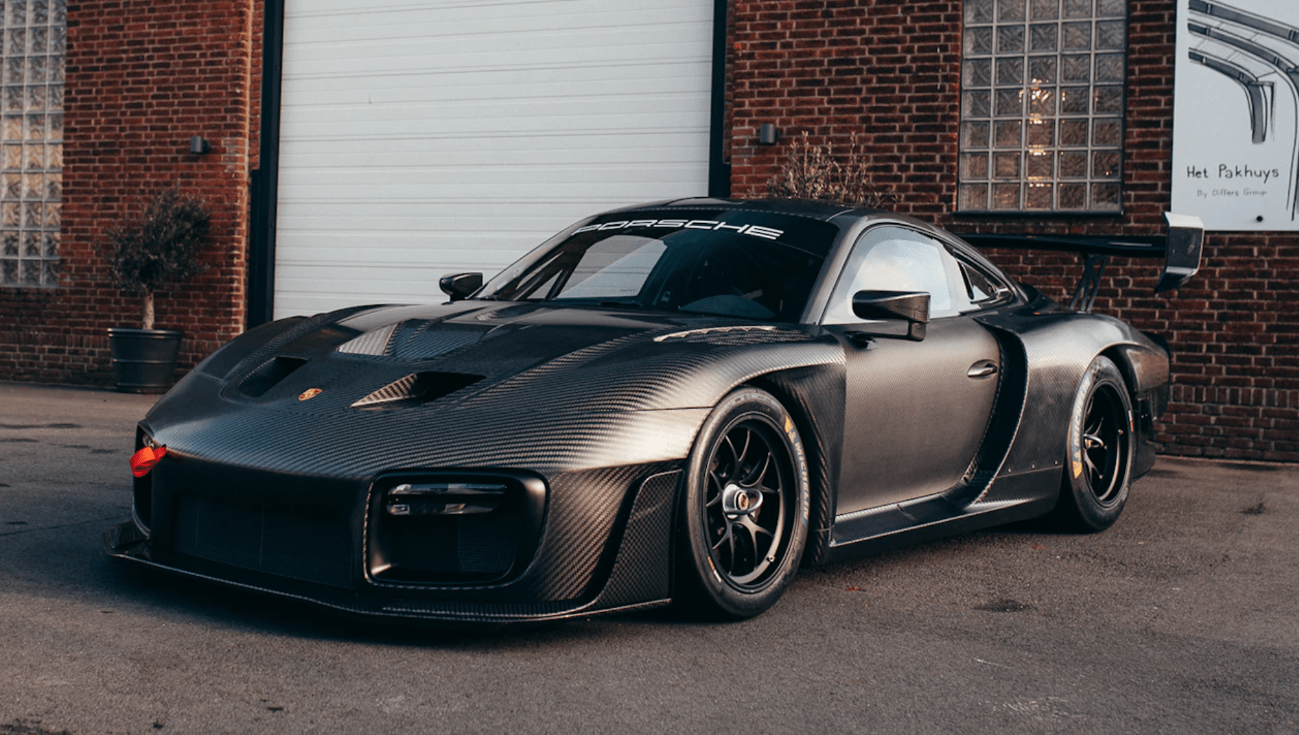 2019 PORSCHE 935 - 49 KM