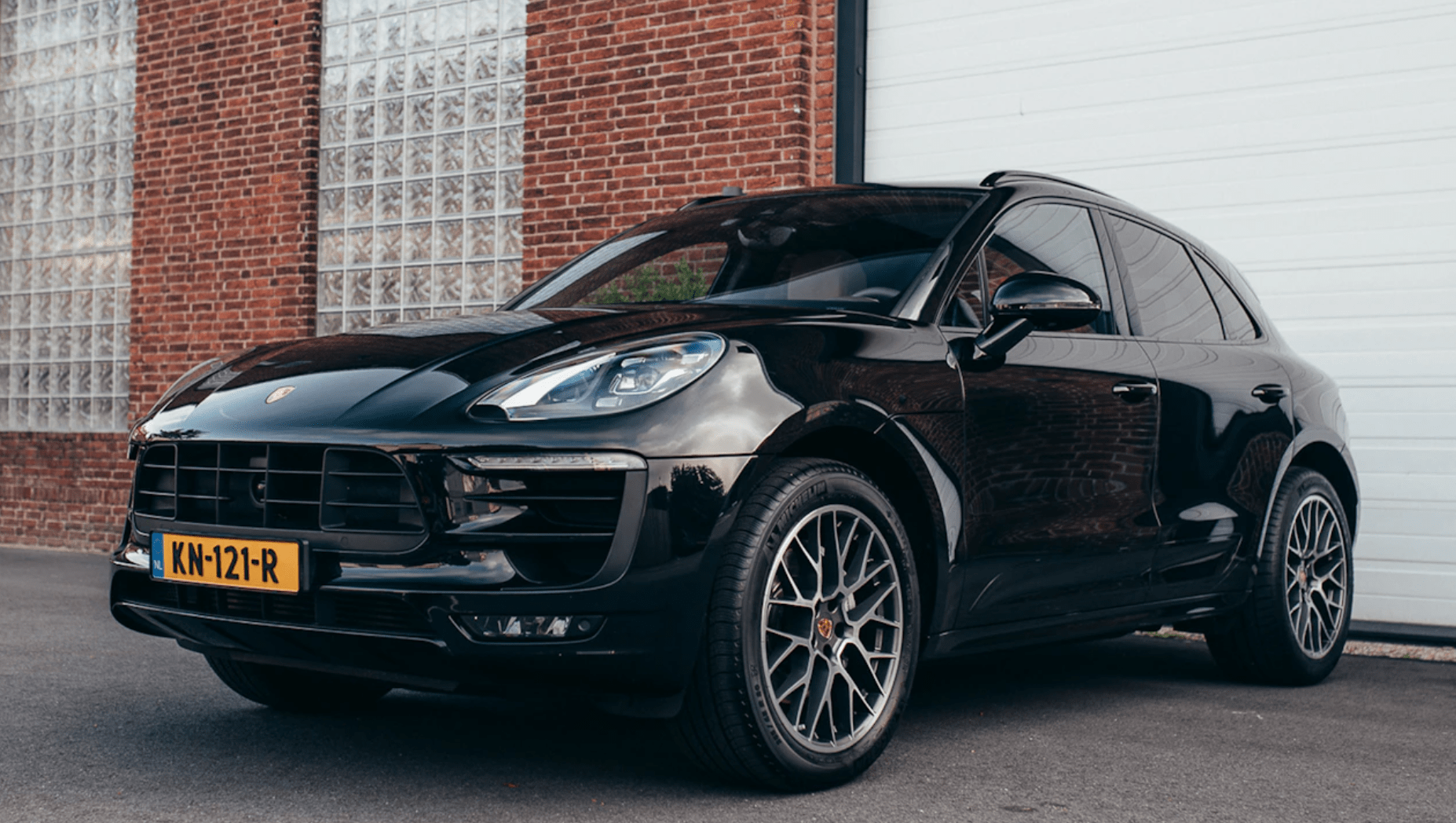 2016 PORSCHE MACAN S