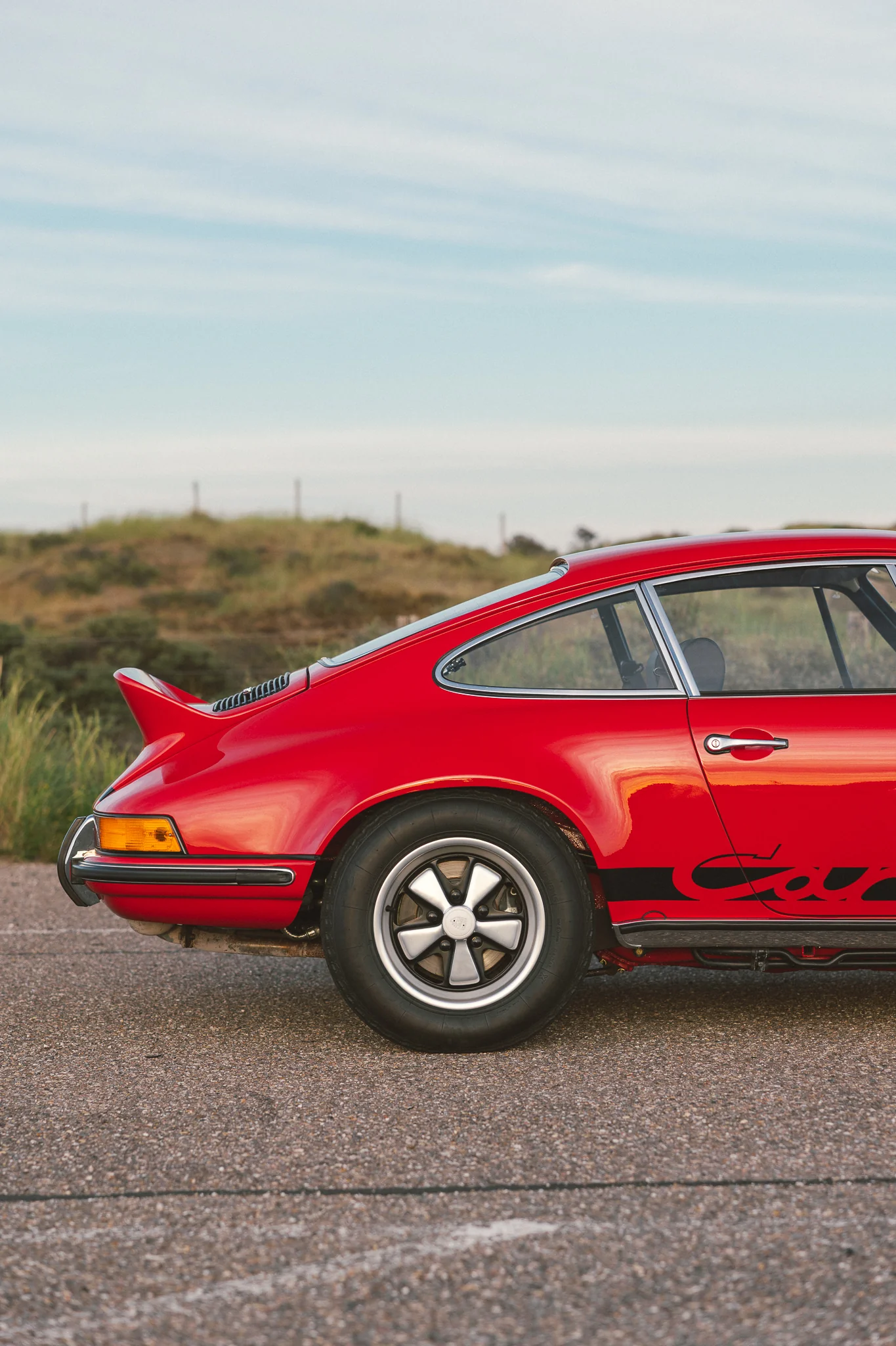 Porsche 911 Carrera 2.7 RS Touring - View 2