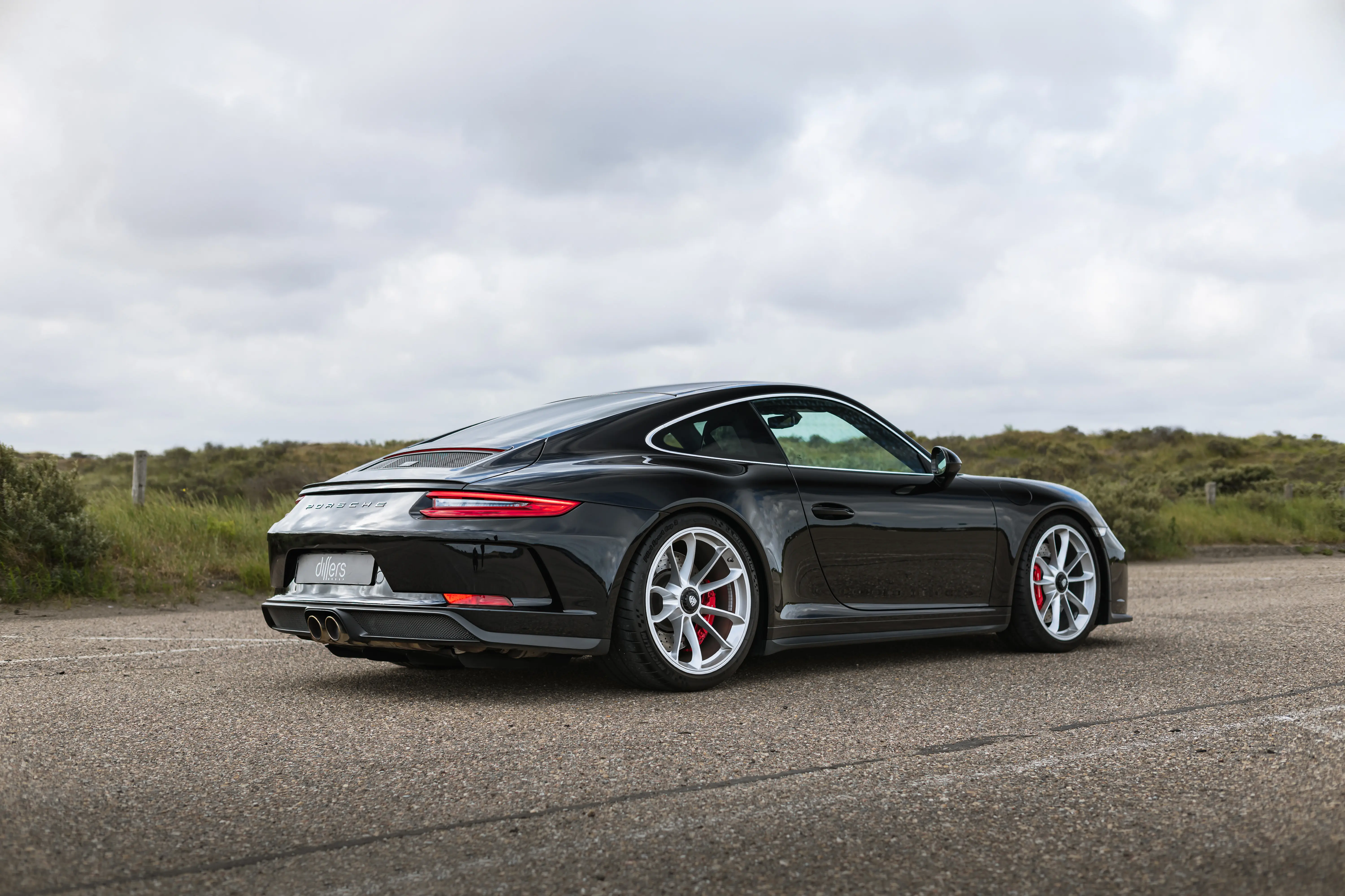 Porsche 991.2 GT3 Touring - View 2